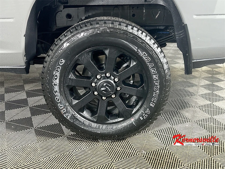 2026 Ram 3500 - Image 17 of 21
