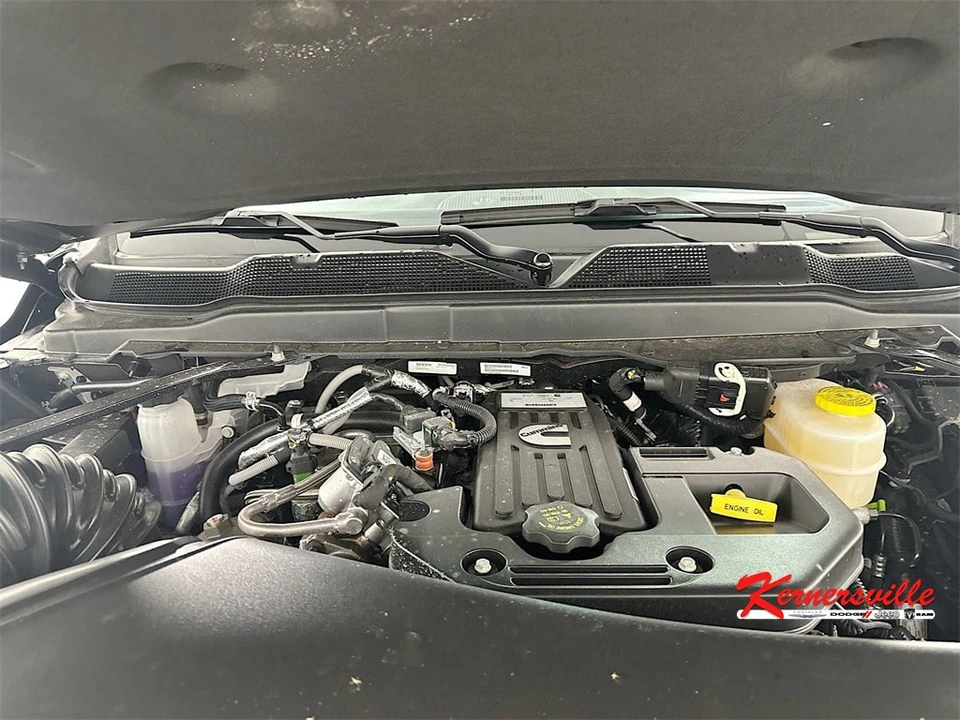 2026 Ram 3500 - Image 18 of 21