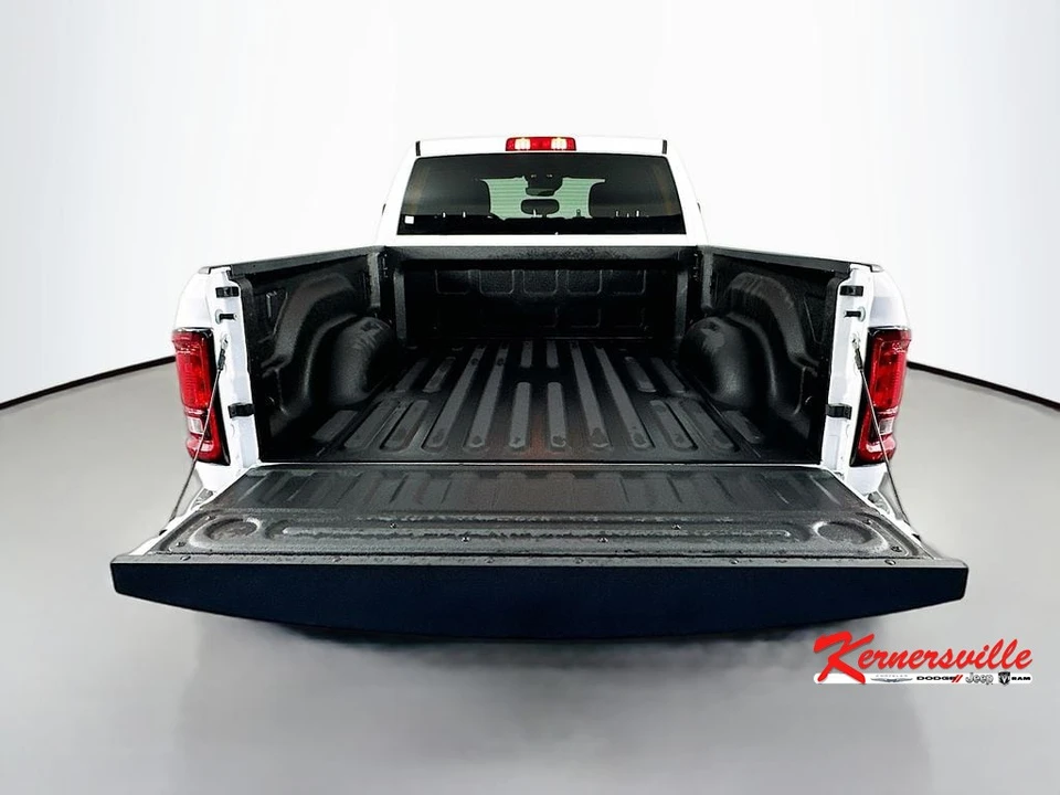 2026 Ram 3500 - Image 16 of 21