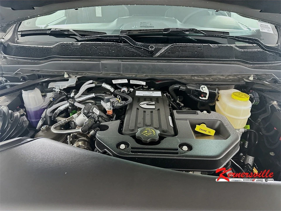 2026 Ram 3500 - Image 17 of 20
