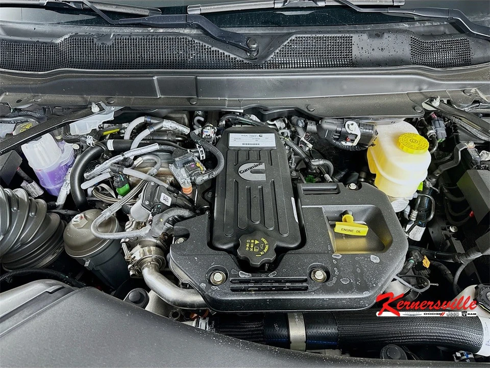 2026 Ram 3500 - Image 18 of 21