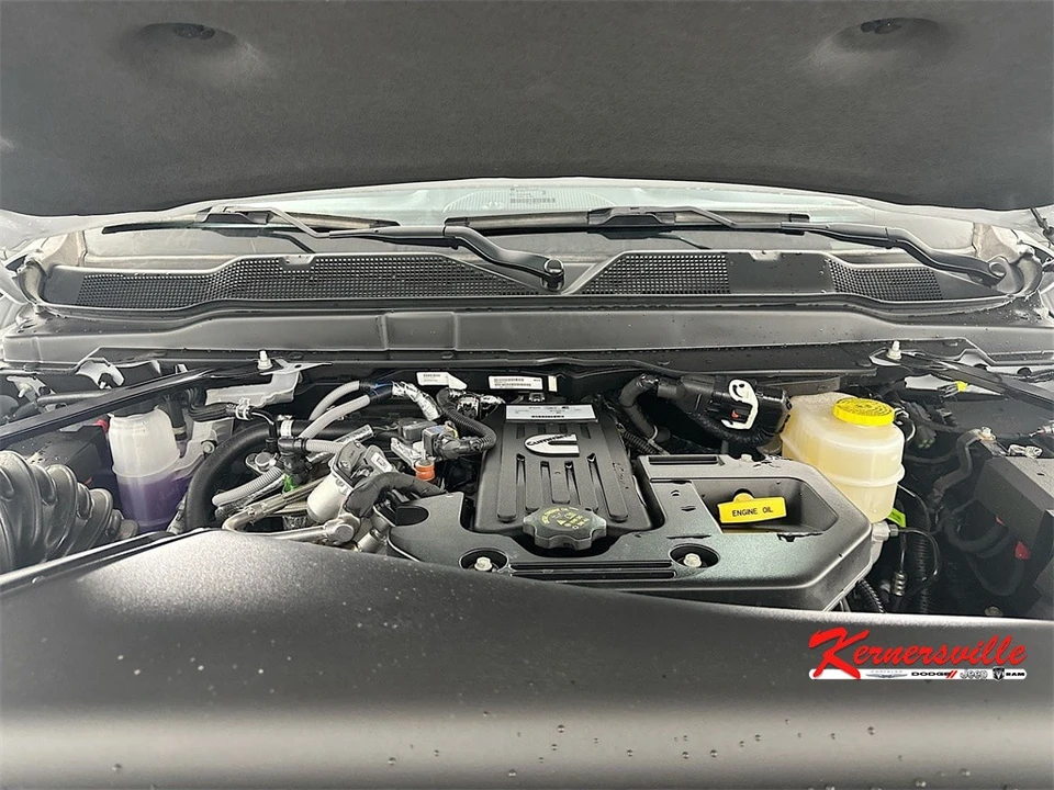 2026 Ram 3500 - Image 17 of 20