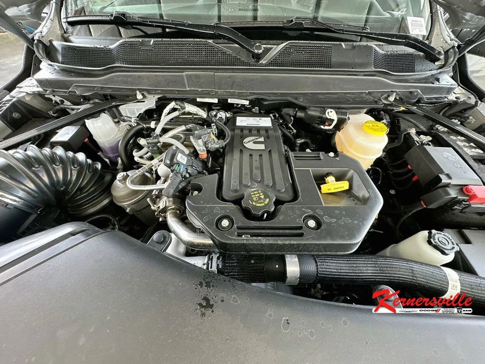 2026 Ram 3500 - Image 17 of 21