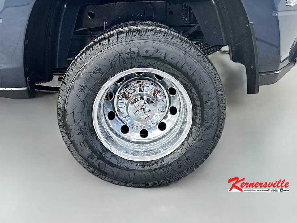 2026 Ram 3500 - Image 16 of 21