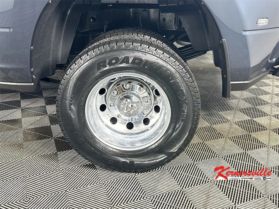 2026 Ram 3500 - Image 17 of 21
