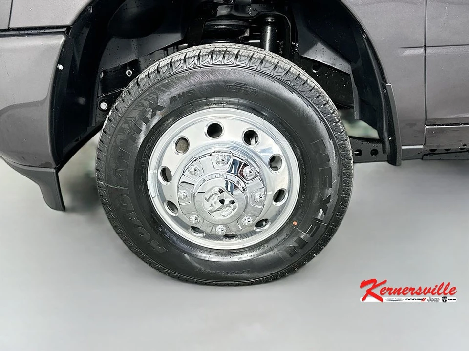 2026 Ram 3500 - Image 17 of 21