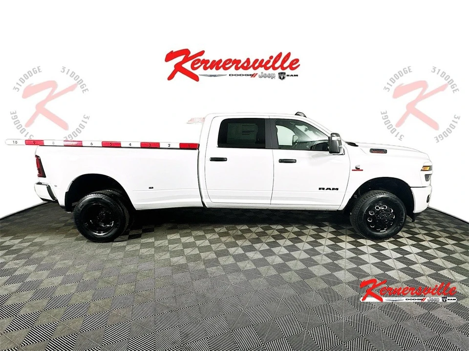 2026 Ram 3500 - Image 8 of 12