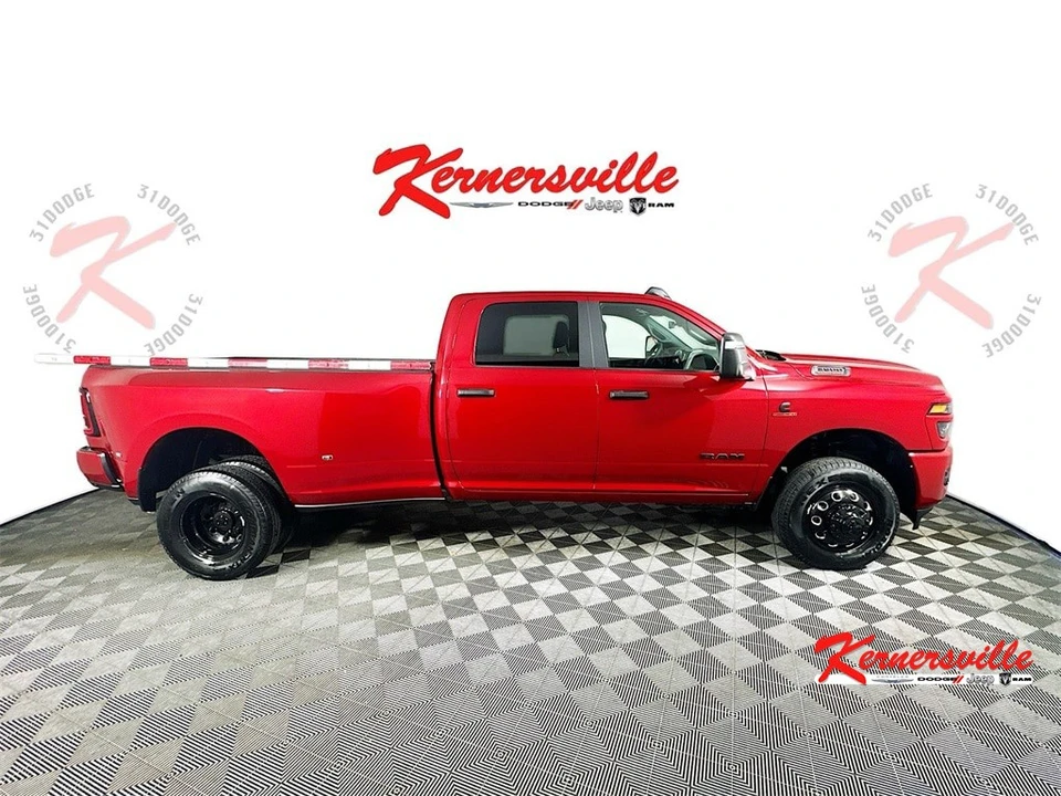 2026 Ram 3500 - Image 8 of 12