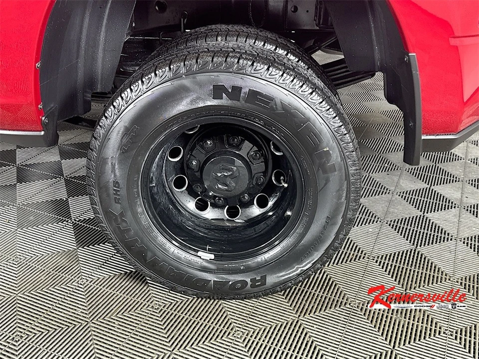 2026 Ram 3500 - Image 17 of 21