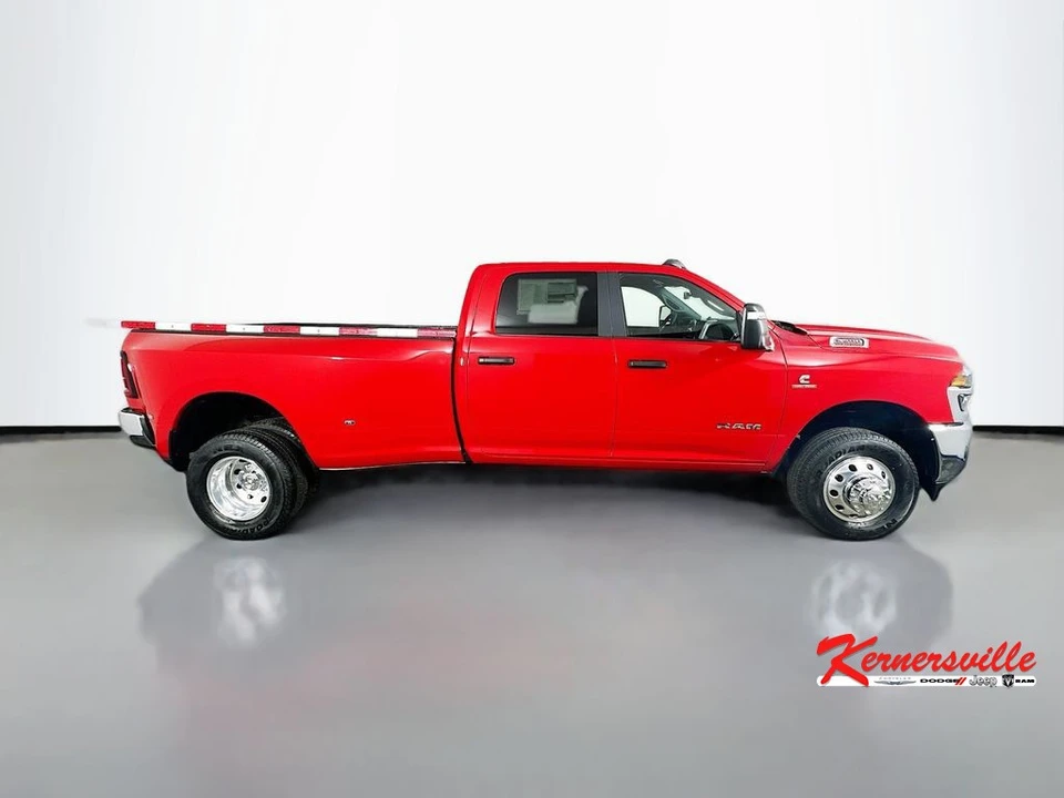 2026 Ram 3500 - Image 8 of 12