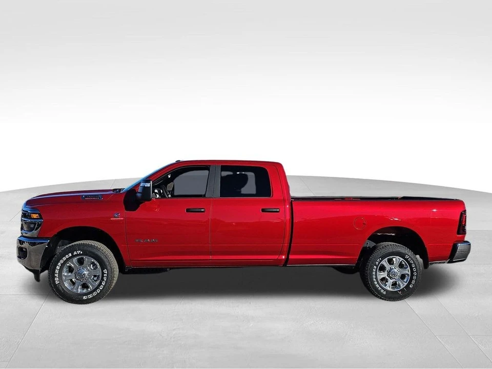 2026 Ram 3500 - Image 16 of 21