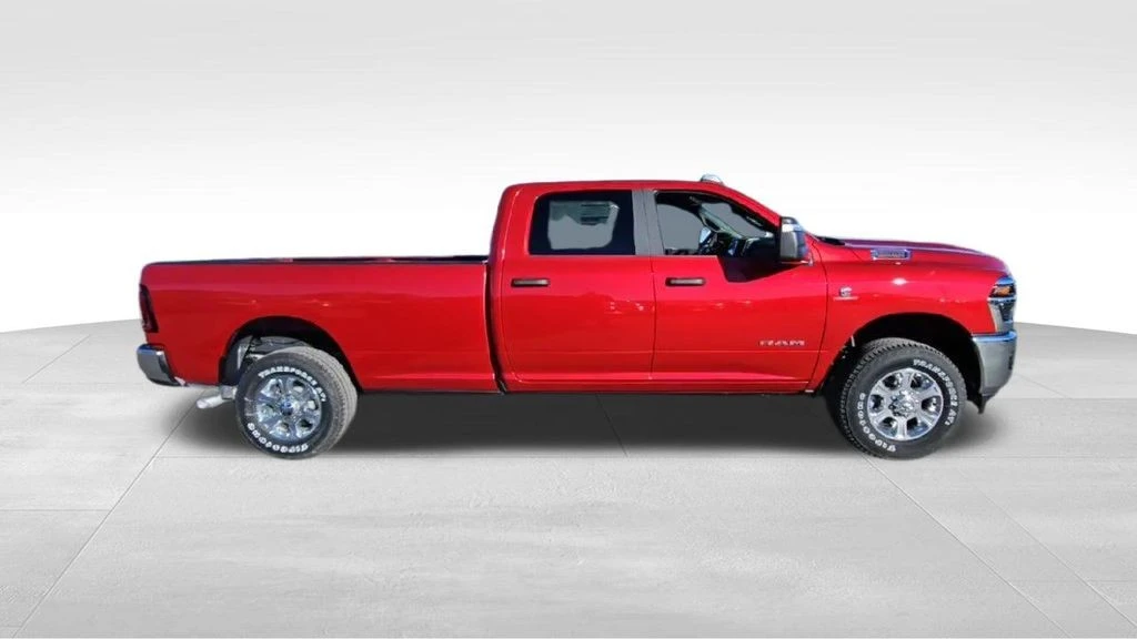 2026 Ram 3500 - Image 9 of 21