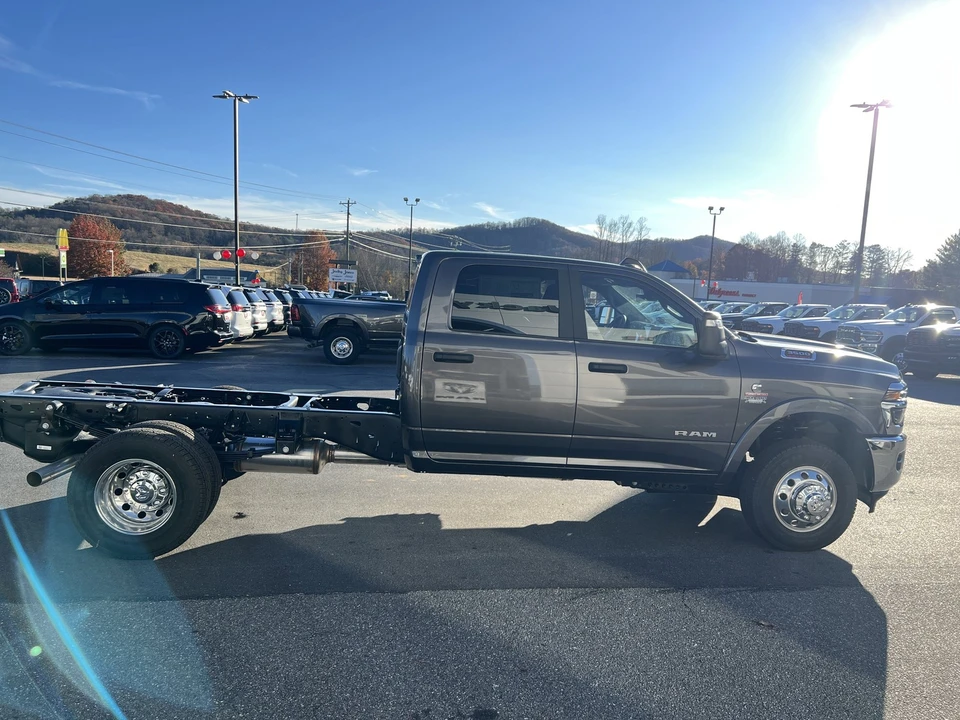 2026 Ram 3500 - Image 4 of 21