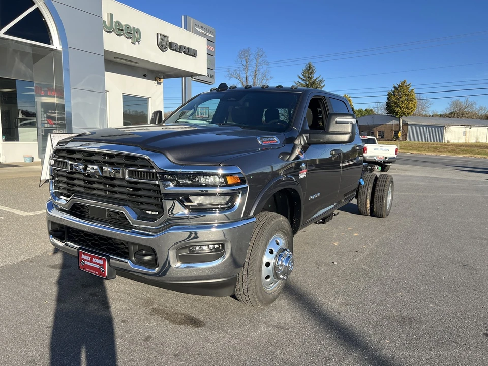 2026 Ram 3500 - Image 6 of 21