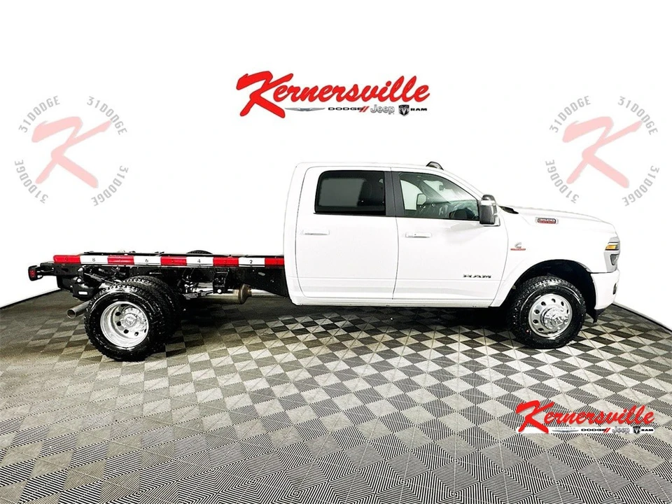 2026 Ram 3500 - Image 8 of 12