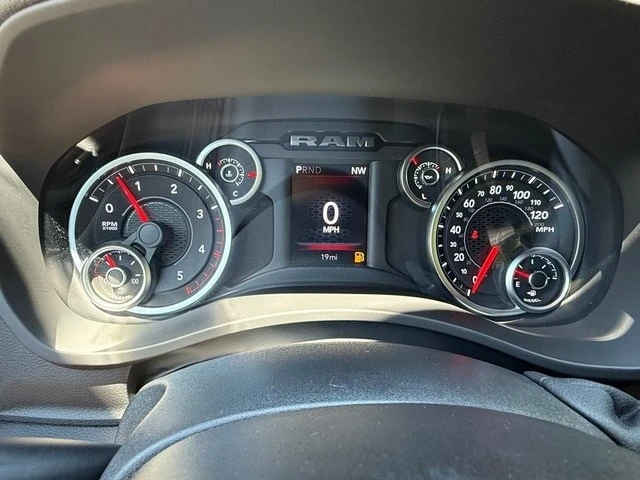 2026 Ram 3500 - Image 23 of 31