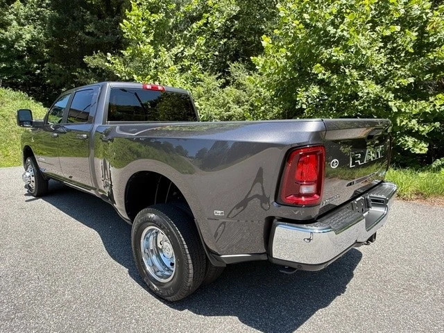 2026 Ram 3500 - Image 11 of 31