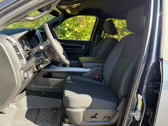 2026 Ram 3500 - Image 14 of 21