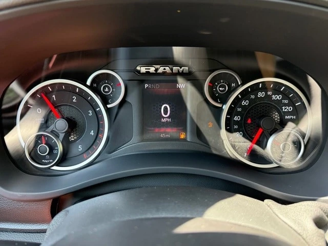 2026 Ram 3500 - Image 20 of 31