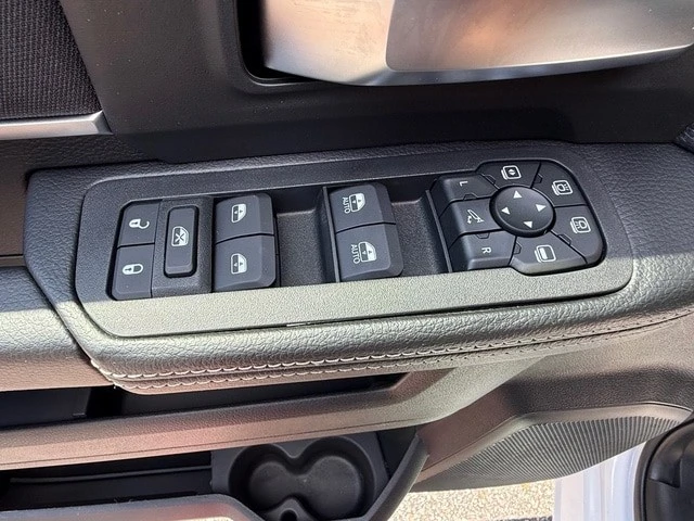 2026 Ram 3500 - Image 14 of 31