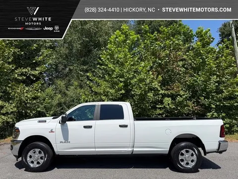 2026 Ram 3500 Big Horn Crew Cab 4WD Cummins LWB