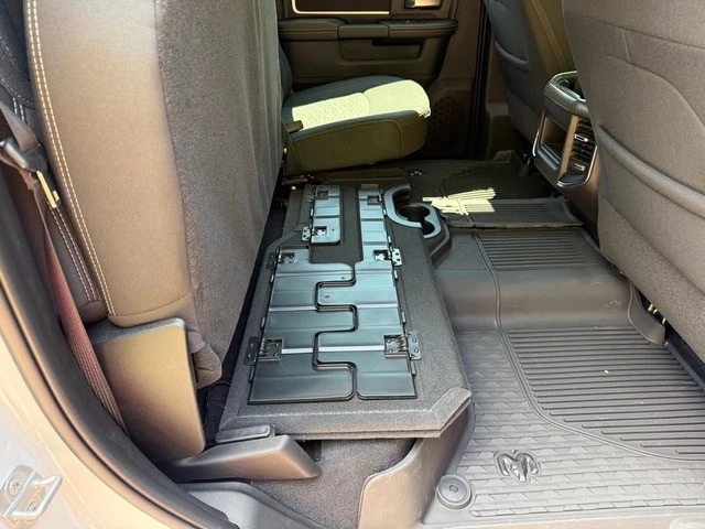 2026 Ram 3500 - Image 17 of 31