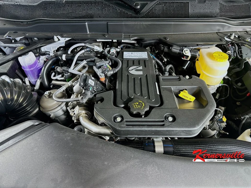 2026 Ram 3500 - Image 17 of 20