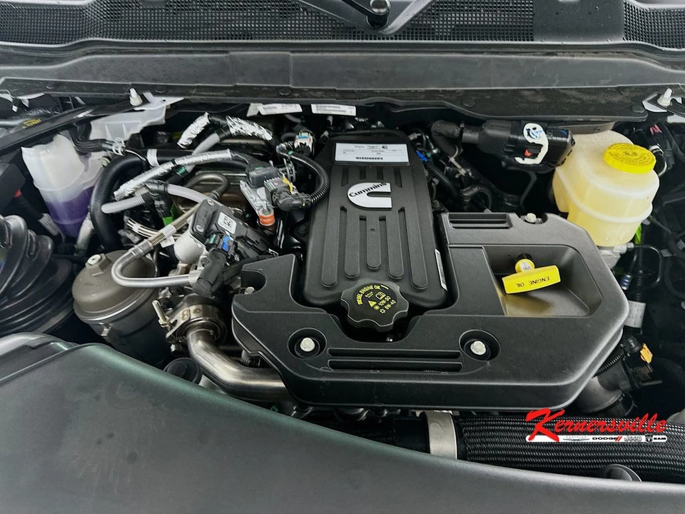 2026 Ram 3500 - Image 18 of 21