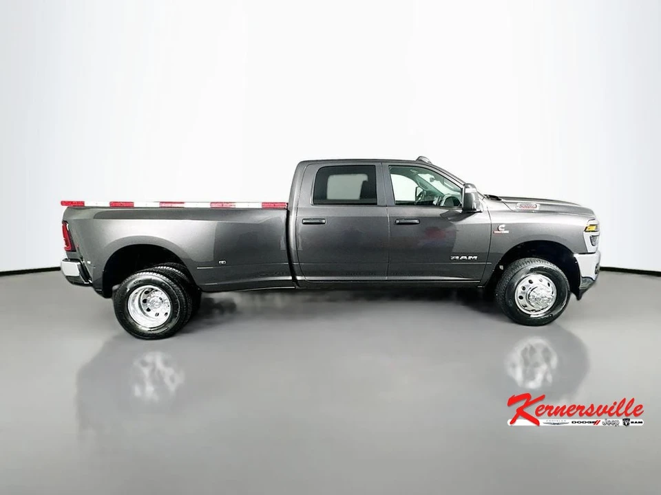 2026 Ram 3500 - Image 8 of 12