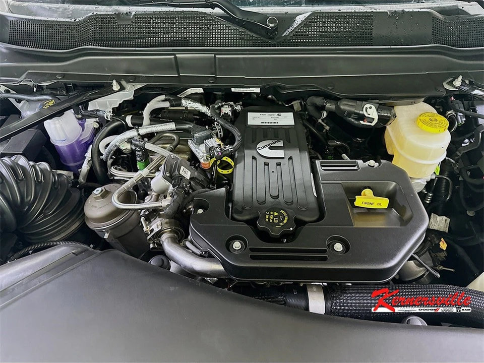 2026 Ram 3500 - Image 18 of 21