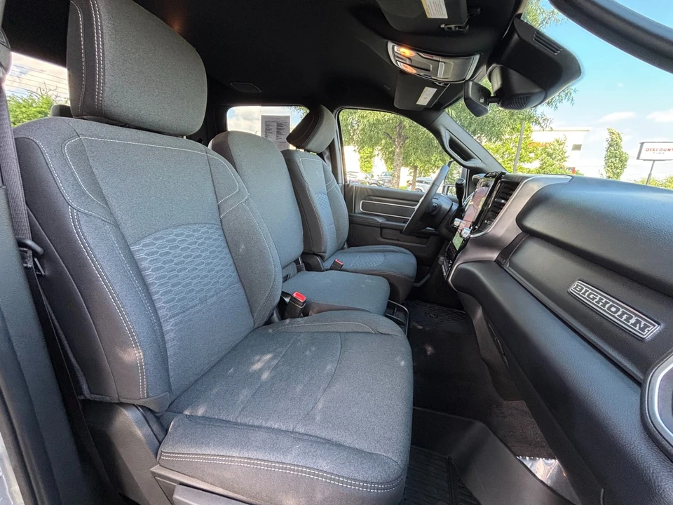 2026 Ram 3500 - Image 23 of 31