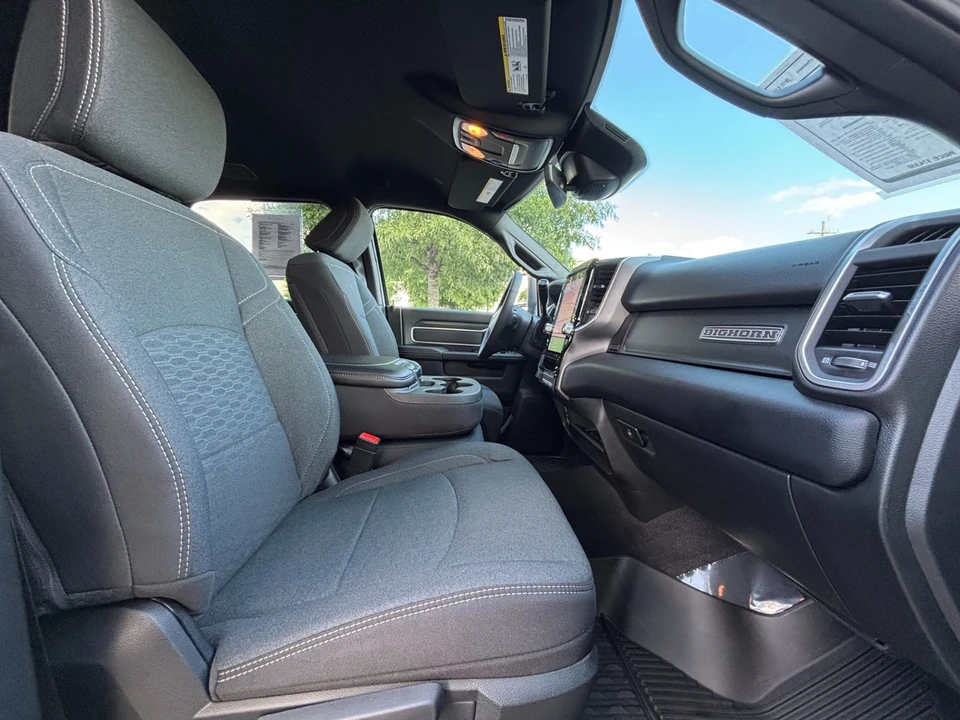 2026 Ram 3500 - Image 22 of 31