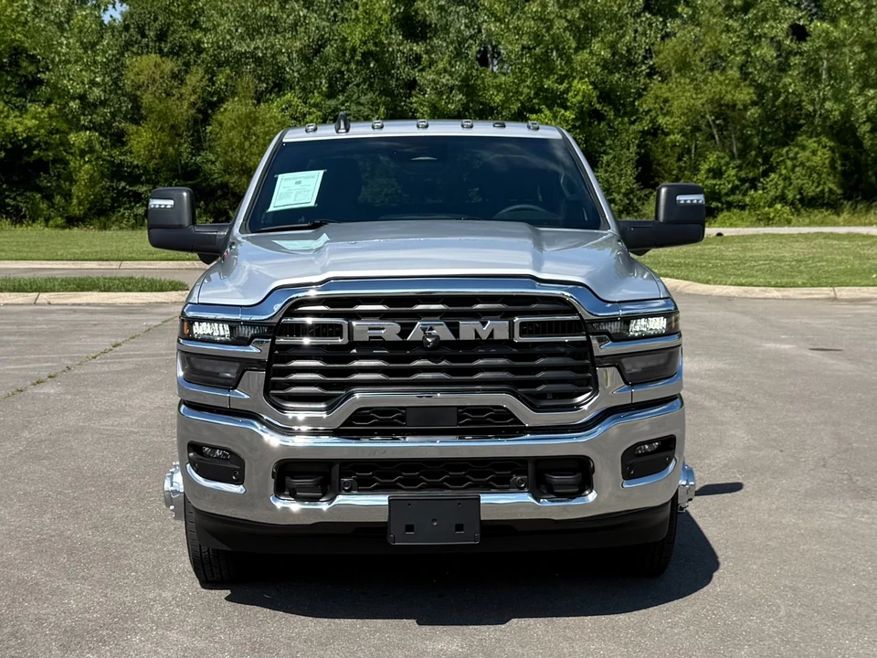 2026 Ram 3500 - Image 6 of 31