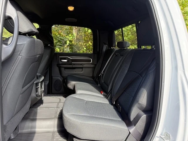 2026 Ram 3500 - Image 17 of 21