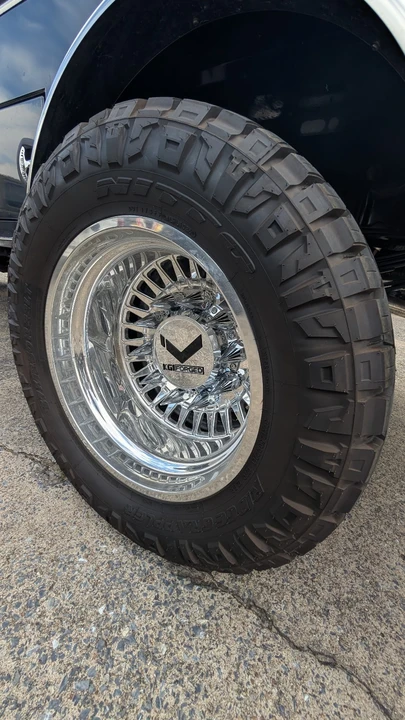 2026 Ram 3500 - Image 10 of 17