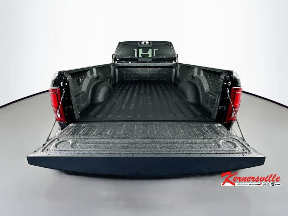2026 Ram 3500 - Image 16 of 22