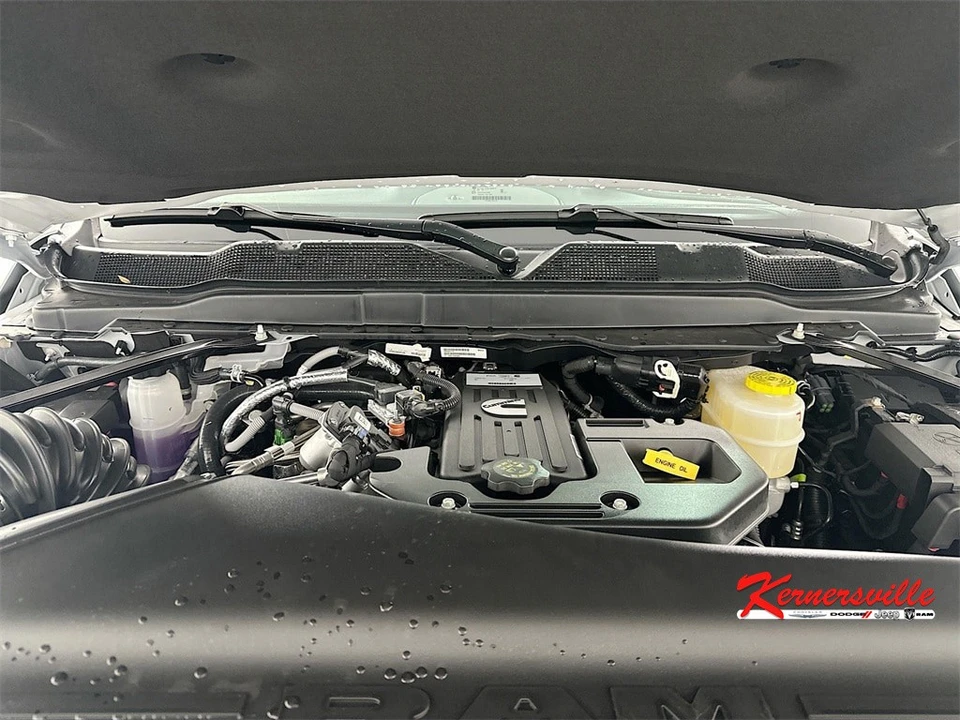 2026 Ram 3500 - Image 17 of 20