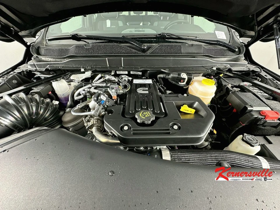 2026 Ram 3500 - Image 17 of 21