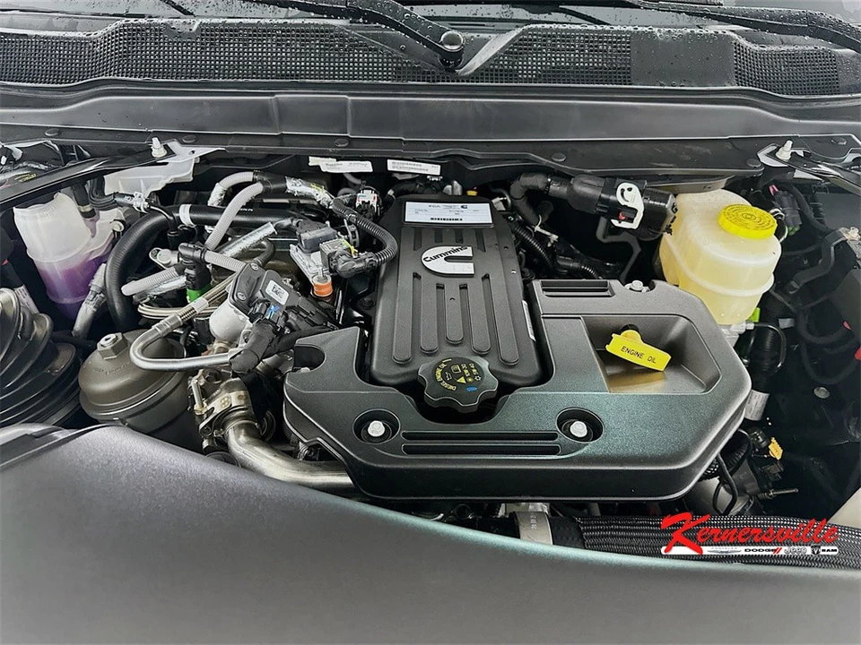 2026 Ram 3500 - Image 18 of 21