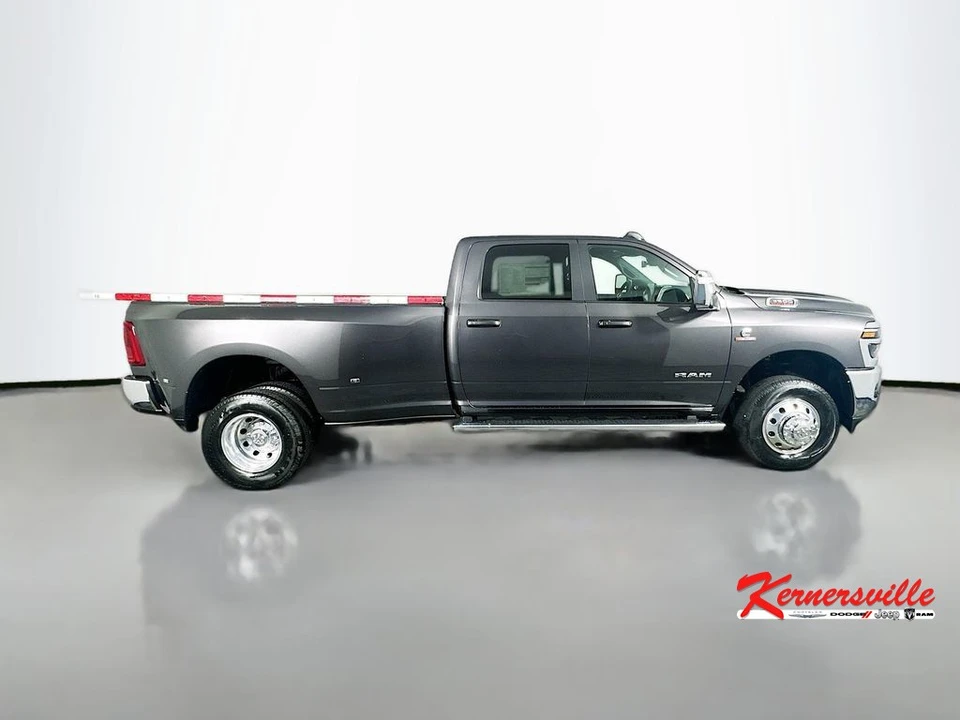 2026 Ram 3500 - Image 8 of 12