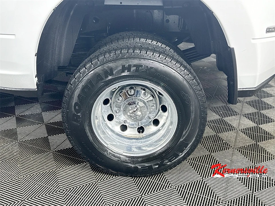 2026 Ram 3500 - Image 17 of 21
