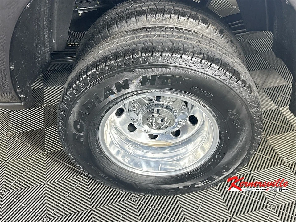2026 Ram 3500 - Image 17 of 21
