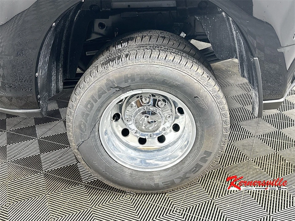2026 Ram 3500 - Image 17 of 21