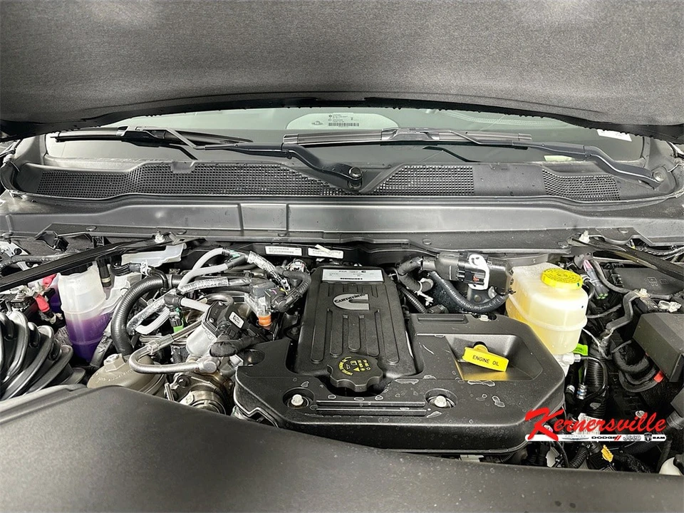 2026 Ram 3500 - Image 17 of 20