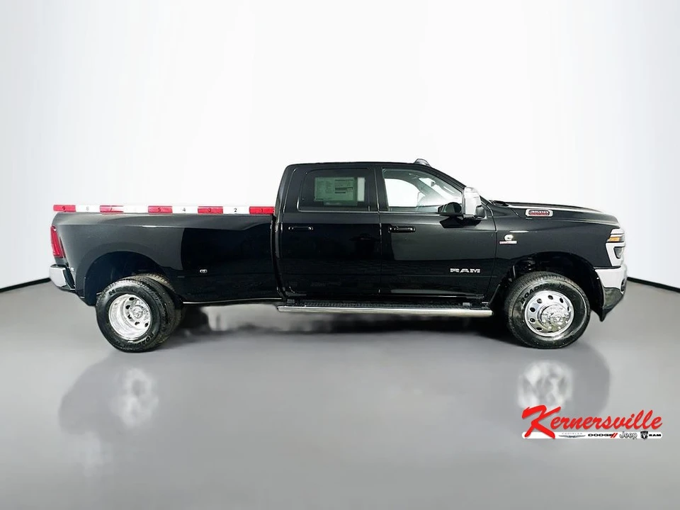 2026 Ram 3500 - Image 8 of 12