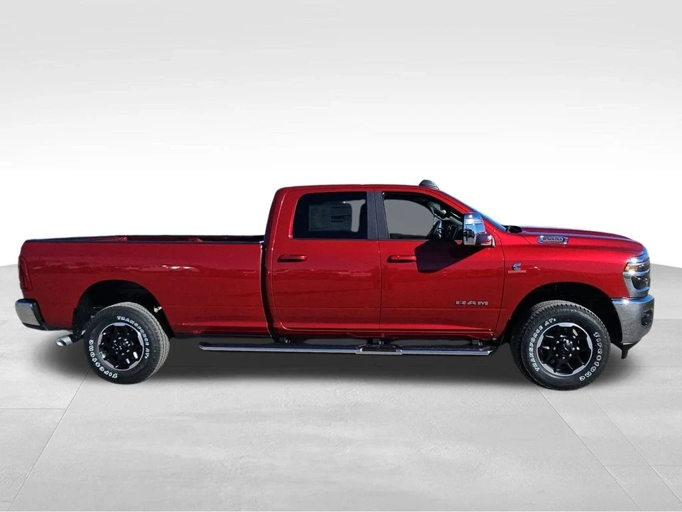 2026 Ram 3500 - Image 12 of 21
