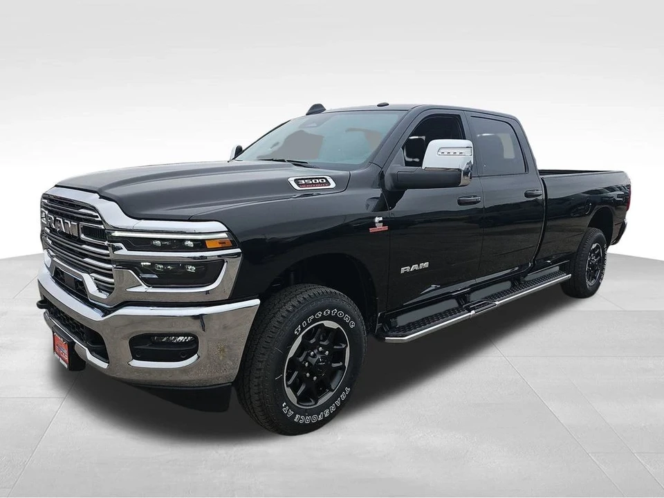 2026 Ram 3500 - Image 17 of 21