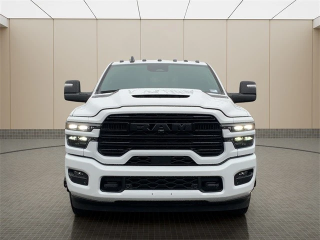 2026 Ram 3500 - Image 8 of 12