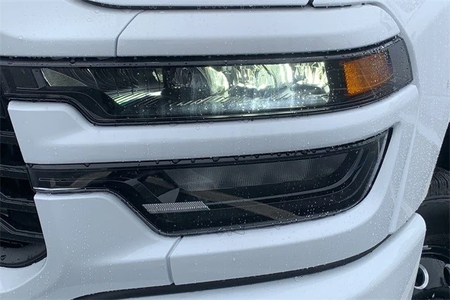 2026 Ram 3500 - Image 10 of 12