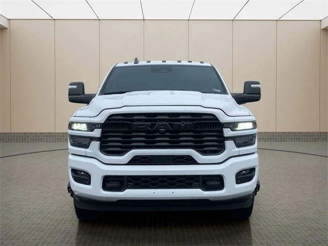 2026 Ram 3500 - Image 8 of 12